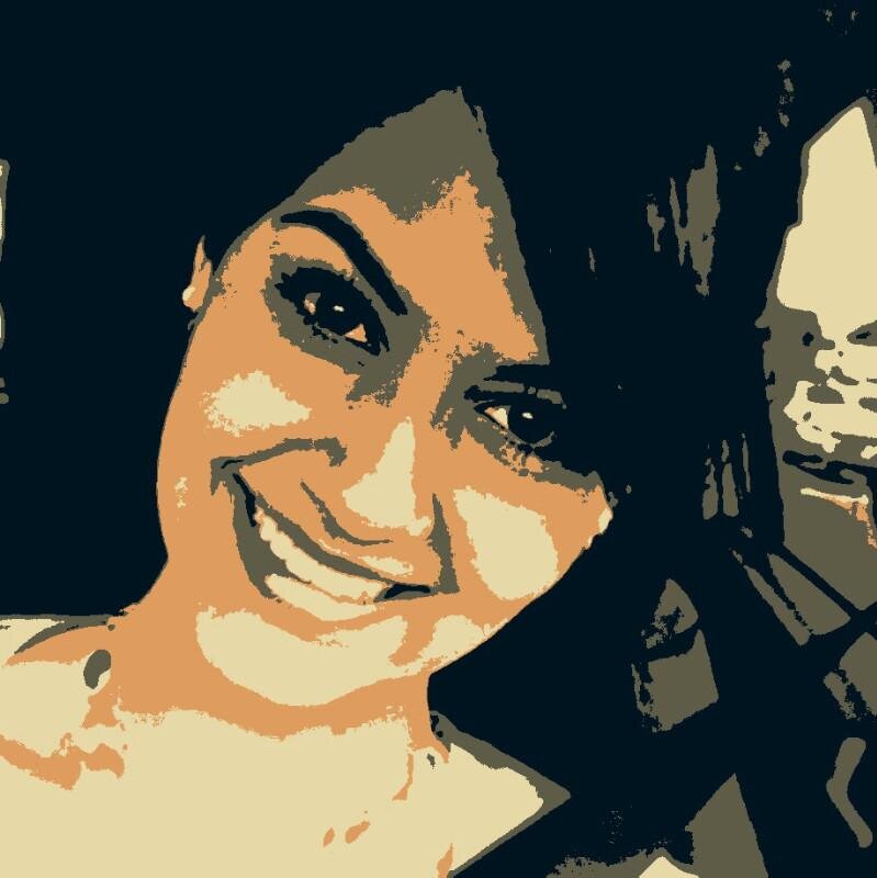 Brasileira, estudante de medicina, esnobe com quem merece, anti-tudo e a favor de nada, sincera até de mais e com apenas 20 anos. #BeyHive #BBM 27C95B8F