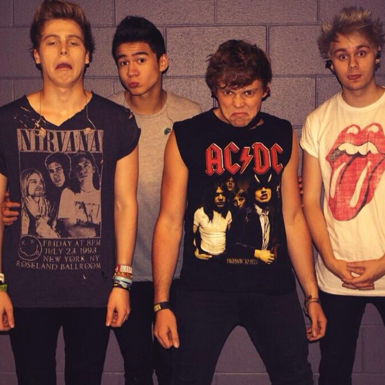 Welcome Aboard! We're all silly little girls who fell in love with the boys from Sydney, AUS. 
Owners; Olga. & Brianna. Co-owner; Charlottle.