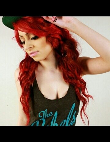 LitaTiler's profile picture. Come back! I miss you.