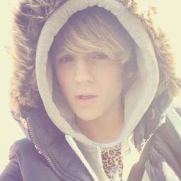 13/i love u danielj please follow me/music/to sing a song/playing guitar 3 ^^ i'm alienmeerkat