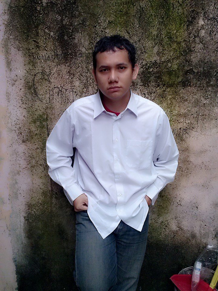 raflyjuninton's profile picture. musician for God | I'm Christian | lihatlah keatas untuk memotivasi kita supaya lebih baik, liatlah kebawah supaya kita dapat bersyukur, GBu