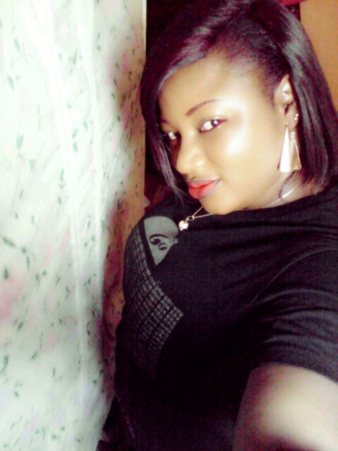 Omolayourbeauty's profile picture. Costimetologist v banker