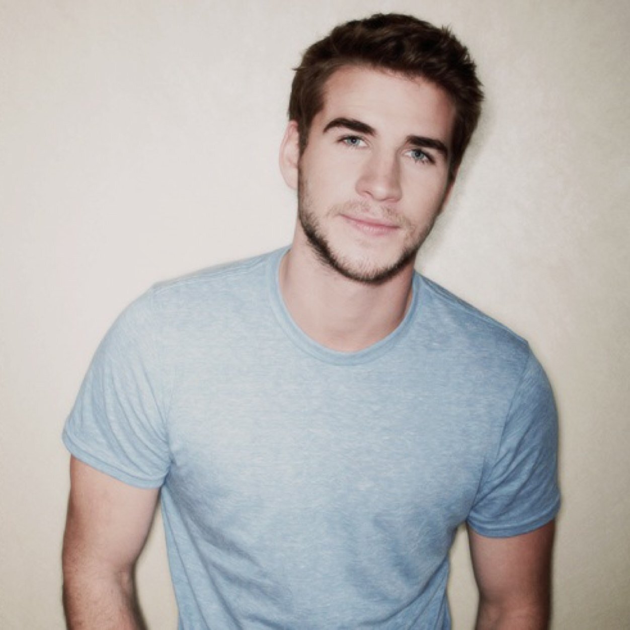 Maybe I'll be like that man in 'The Hanging Tree'; still waiting for an answer. || THG Multi-RP || Literate ||