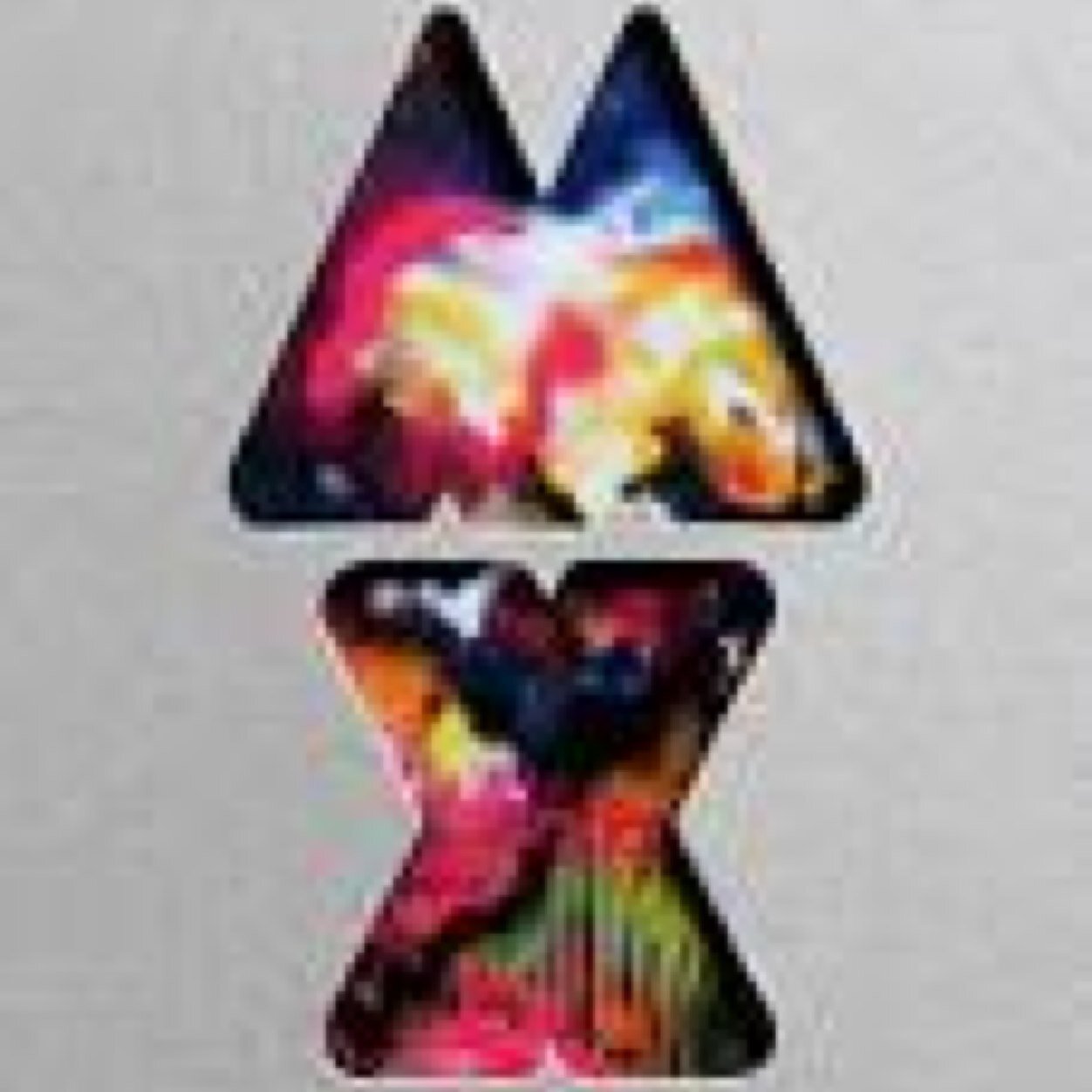 I play guitar i love music ! Coldplay are the best :)