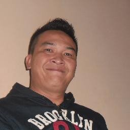 Suka bergaul, Makanya...