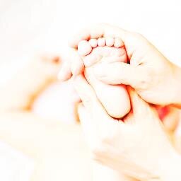 Cursus babymassage aan huis of extern, privé of voor groepen!