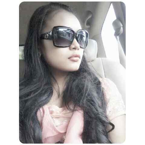 Wechat, Line, Path, Instagram : eviyustirani (Evi Yustirani)