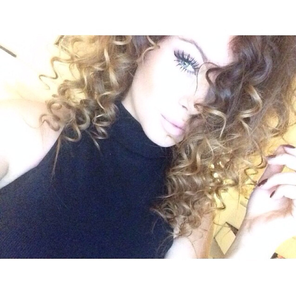 GucciAmelia's profile picture. Bitch look at you checking✌️ Brasil/Danmark