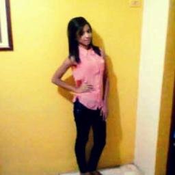 *--* ¿Sabes? amo a mi MAMÁ♥! No te puedo decir mucho en 160 caracteres sigueme y te sigo .... Modelo♥
