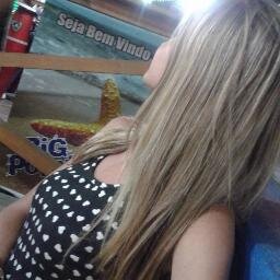 Aprendi a ser grossa, a ser fria, certas pessoas ultimamente me deixam assim. Me tornei mais forte, mais rígida. não sou do mal, sou apenas do jeito que são cmg