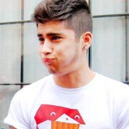 The truth is that I'm fucking in love with you.
Zayn, Niall, Louis, Liam, Harry ♥