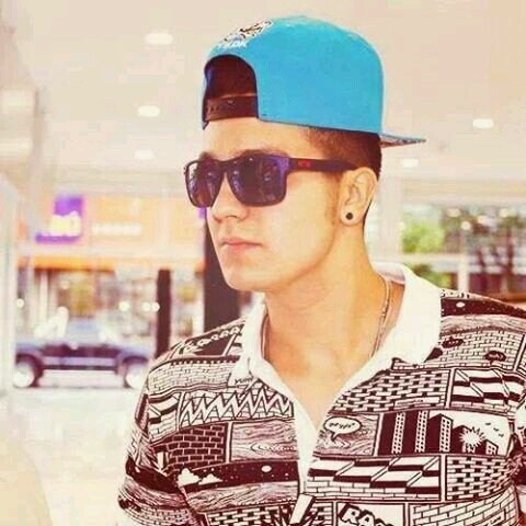 Deus te botou nα minhα vidα como um anjo, com o propósito de me fαzer feliz, e me fαzer αcreditαr nos meus sonhos,@LuanSantana Parça @_unicoamorLS