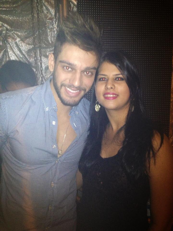 De todos os loucos do mundo , eu escolhi você , por que a sua loucura parece com a minha ! É quando ninguém mais estiver com você , EU estarei @lucaslucco ♥