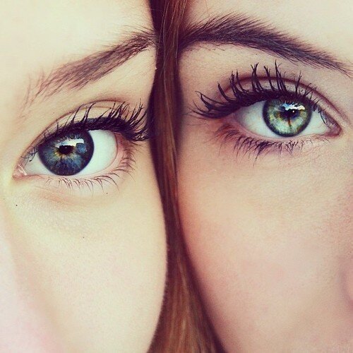 Soy rubia y hueca 
#FollowBack