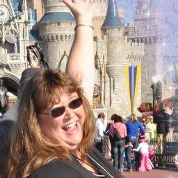 Organizing expert, Mom & wife; #planDisney 2022 hopeful; book lover; crafter; believer in magic, pixie dust, and that dreams DO come true!  Tweets are my own.