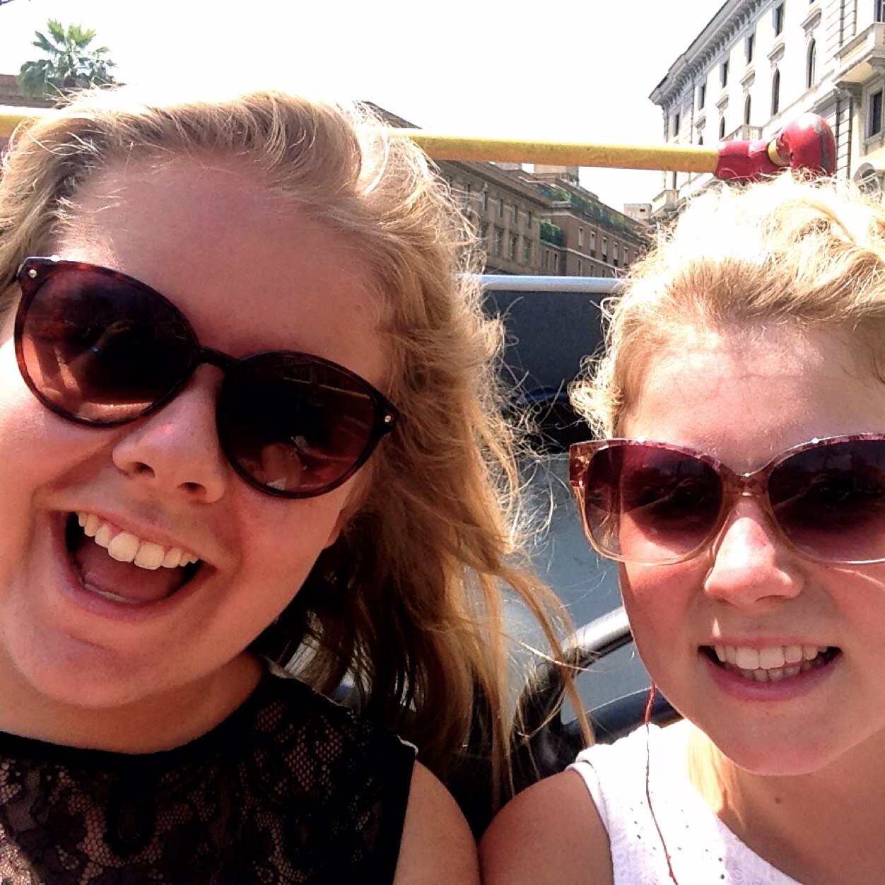 caz_hardy's profile picture. 