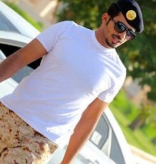 صد وتغلى واحرق اعصاب مغليك وش قيمة الغالي اذا ماتغلى 
kik:nnaser_12