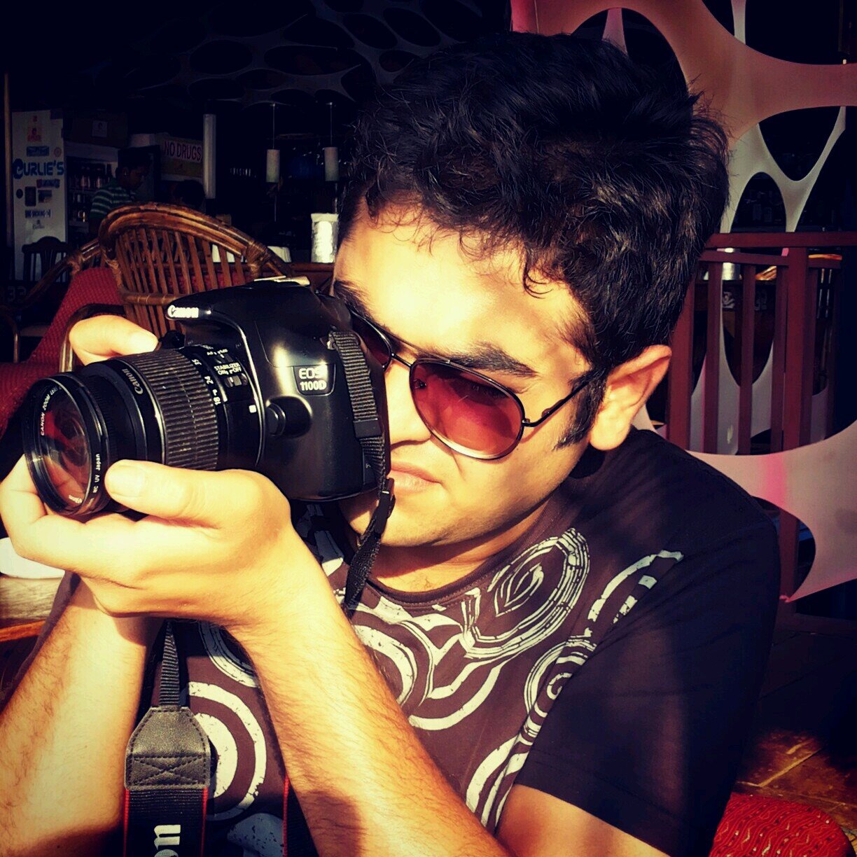 Wanderer | Dentist | Photographer | Car and Bike Enthusiast | Gadget and Gizmo Freak | Eternal Student | Die-hard INDIAN