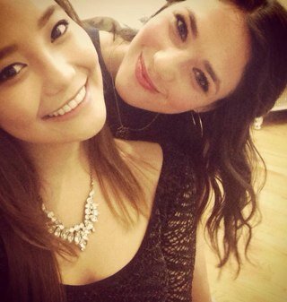 xoxallyj's profile picture. pearls go with everything