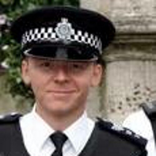 Sgt. Nicholas Angel of Sandford police service, got transferred from London because I was so exceptional that I made the other officers look bad #RP #Single