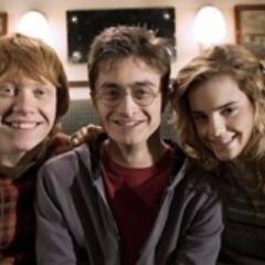 As histórias que mais amamos vivem dentro de nós para sempre. Daniel Radcliffe.