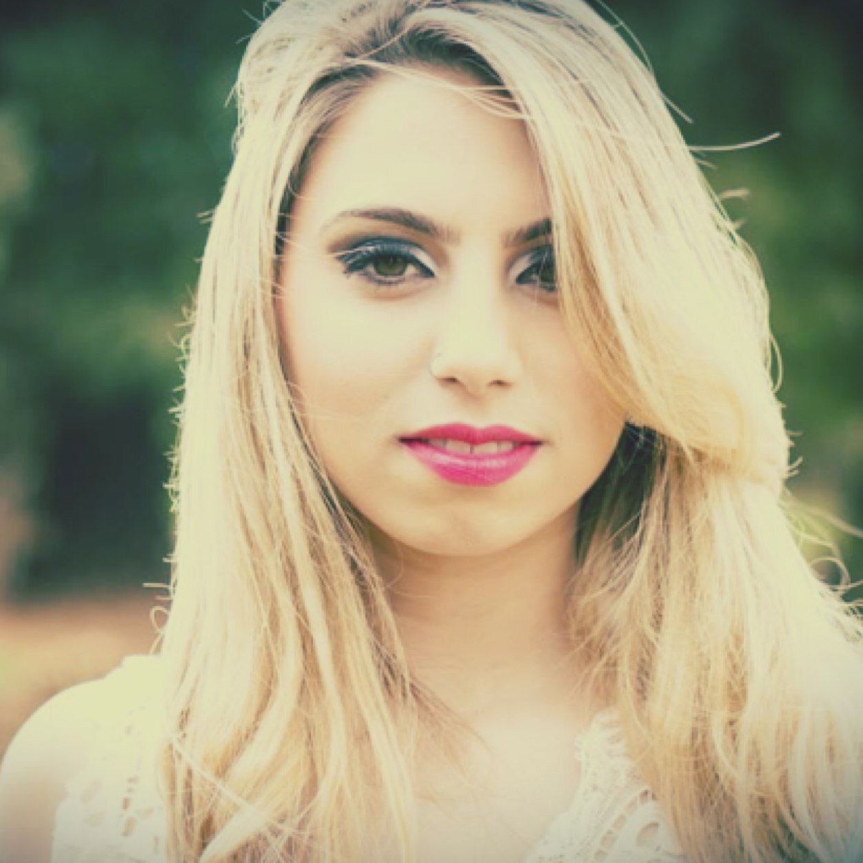 - Sonhar também é humano, e persistir no sonho é… viver, pelo motivo certo