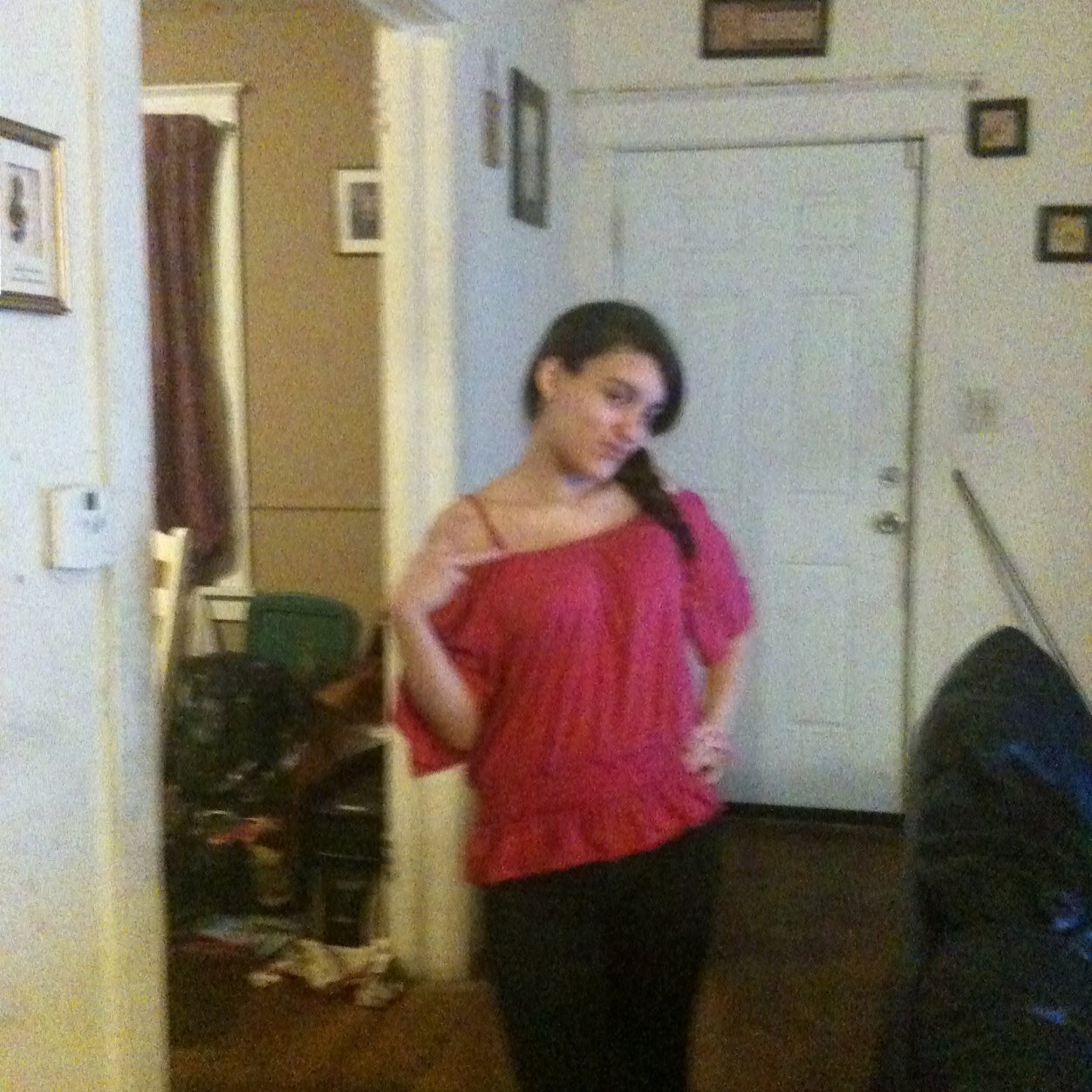Im  ___ i love to dance and th sing alot every day and all day to i have pretty brown and long hair to i like boys that is 14,15 years old only