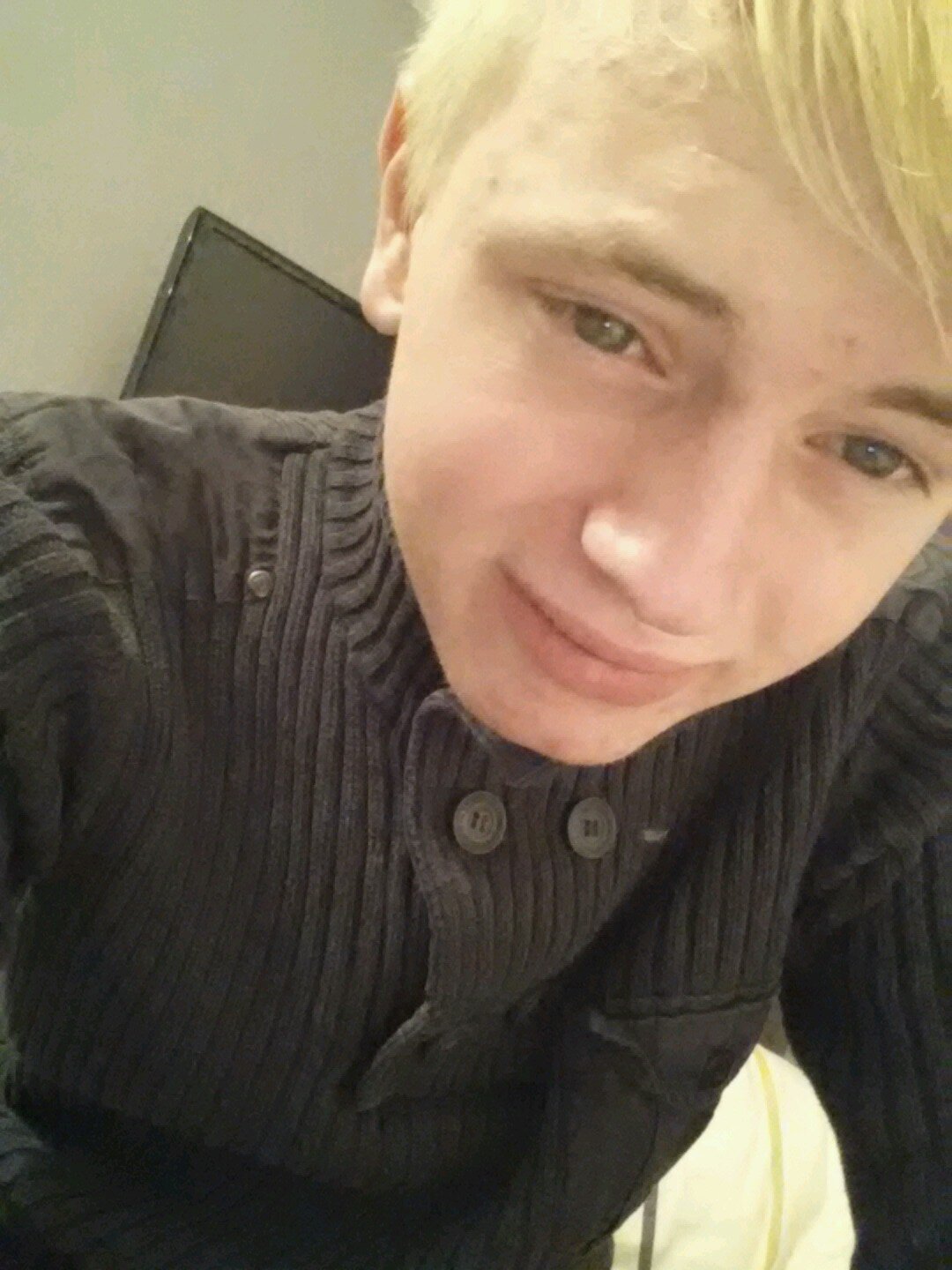 18 years old - ♥ my best friend lilian ♥-  proud to be out!  02-12-13
