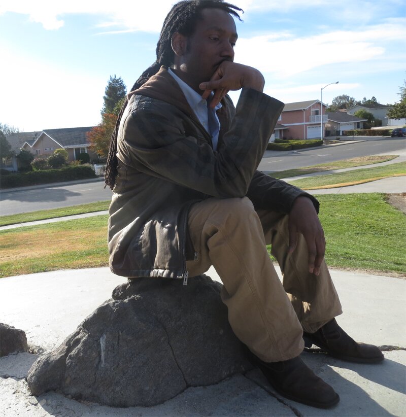 Semiprofessional philosopher interested in critically thinking with others.