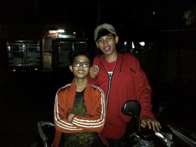 rizkyyansyah's profile picture. Tak peduli ocehan mu .Tak peduli sikap mu .ini Hidup ku