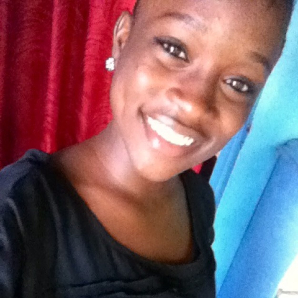Trini|Cool|Shy|Smile|Follow my instagram @shennelsarai