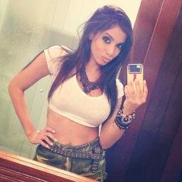 Olha cê me faz tão bem ♫ Fã da garota que canta funk e não opera ♡ @Anitta_OFICIAL ♥ Mana ♥♥