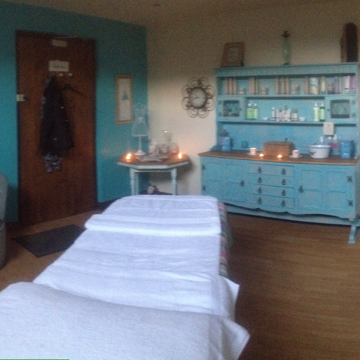 Beauty Room and Spa set in the scentic location on the outskirts of Marple Cheshire. Offering a variety of treatments to suit your every need.