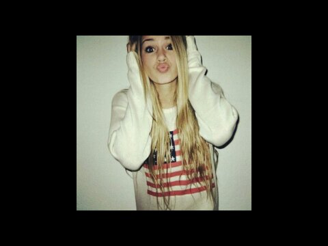 Rate the picture ! // Follow backk x