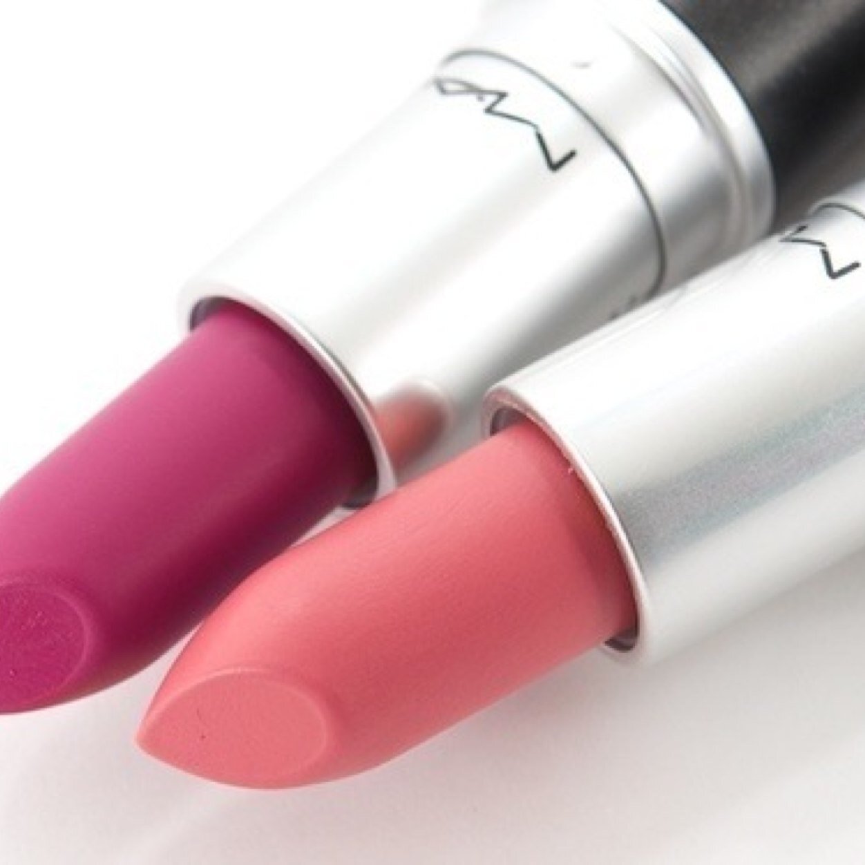 Beauty~fashion~beautysisters follow us if you love fashion and beauty! Take a look at our blog and follow! Thanks!