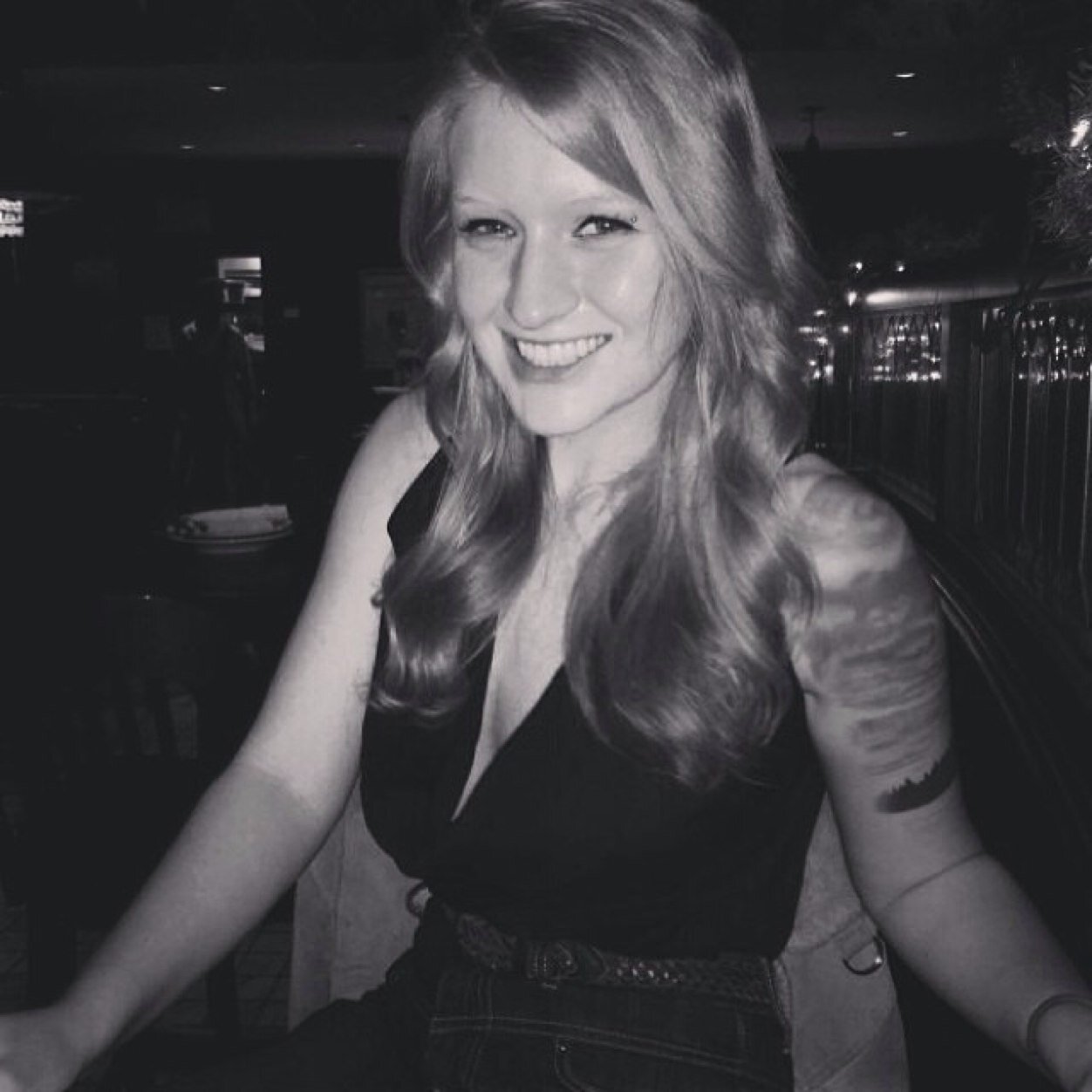 RachelLynnProud's profile picture. Country Girl. Summer Nights. City lights.