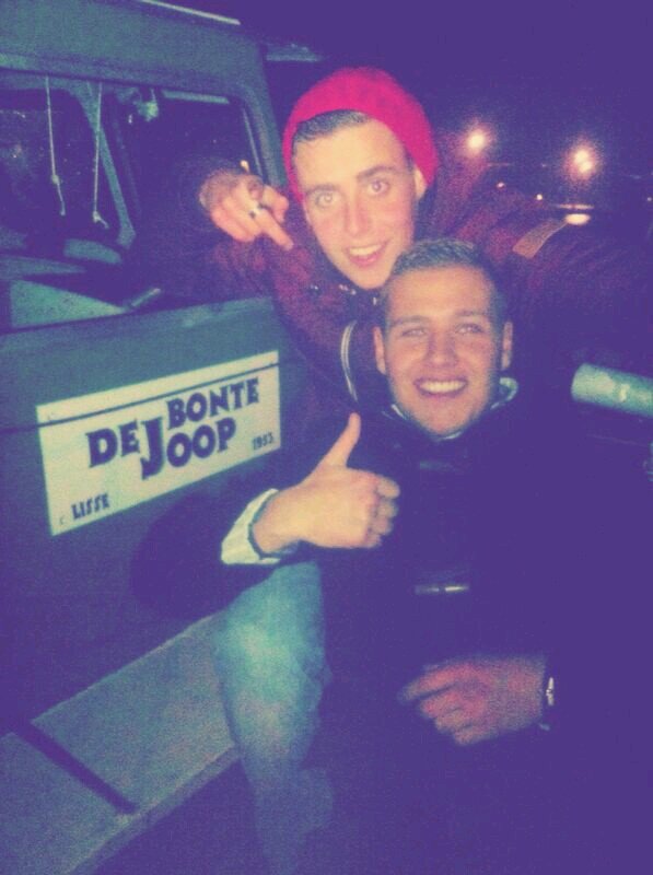 champie_1's profile picture. Is that a gun in your pocket, or are you just happy to see me?