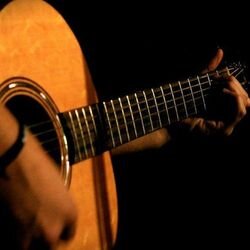 I am a singer/songwriter from Gananoque, ON. I love to perform and write music!