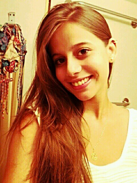 Instagram: rezendegabii