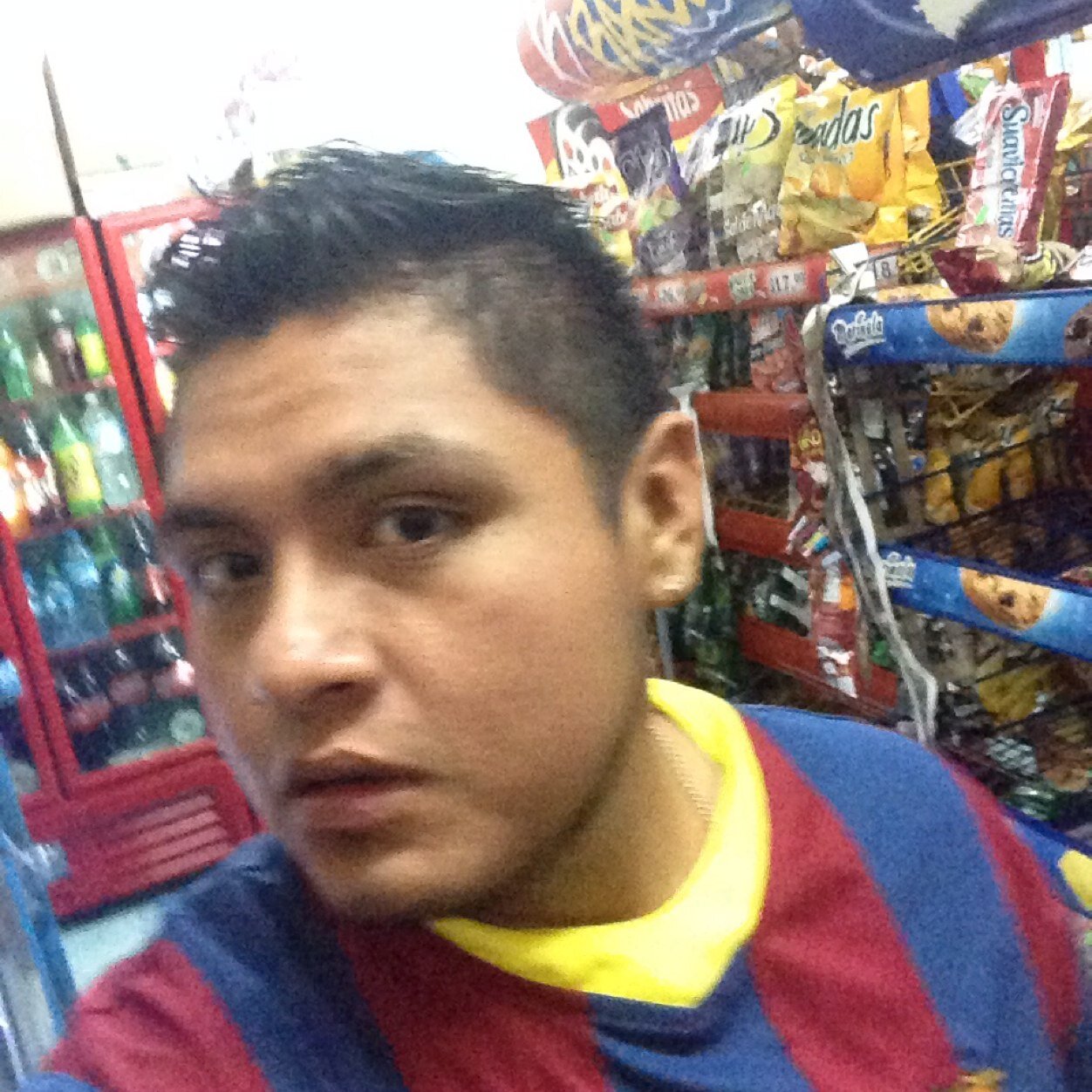 soy buena honda,amigable, me gusta jugar futbol, escucho todo tipo de musica mallormente las de banda....