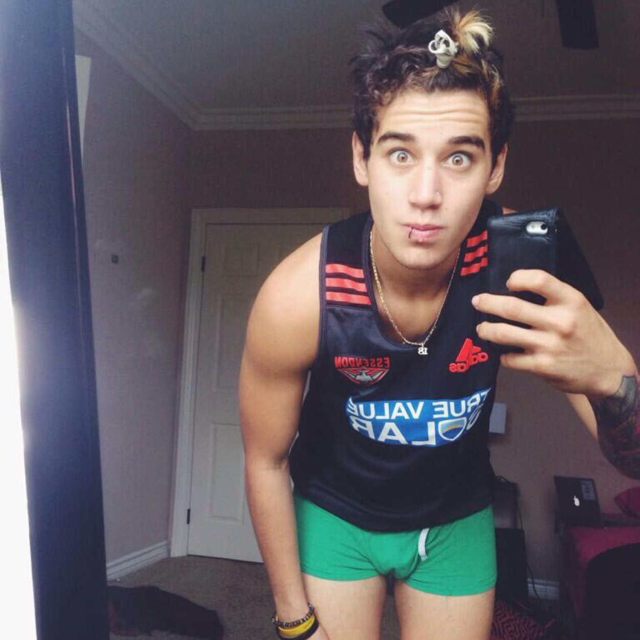 a-b-c-d-e-f-g i'll suck lukes dick for free