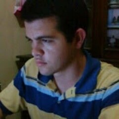 La belleza que atrae rara vez coincide con la belleza que enamora.