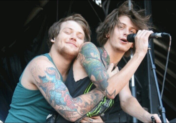 Quotes, lyrics, pictures, and anything else involving bands. ♬