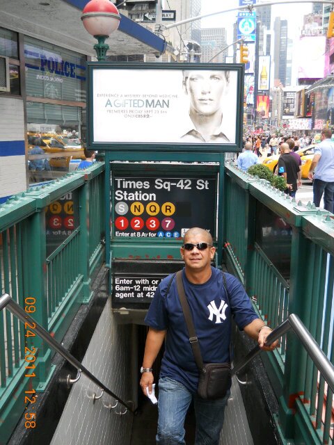 jugador de béisbol y softball
padre de greisy y Grecia
mis equipos Yankees y la guaira