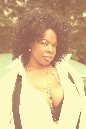 Im a proud mother of 3 and STILL look GOOD AND SEXY! *Sagittarius* At heart so dnt play wit fire... BBW model and look forward for my dreams to come true soon!