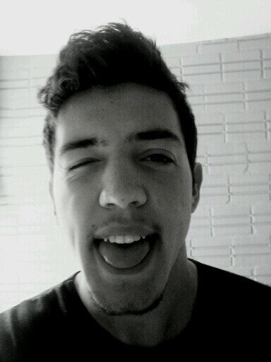 Souriez plus