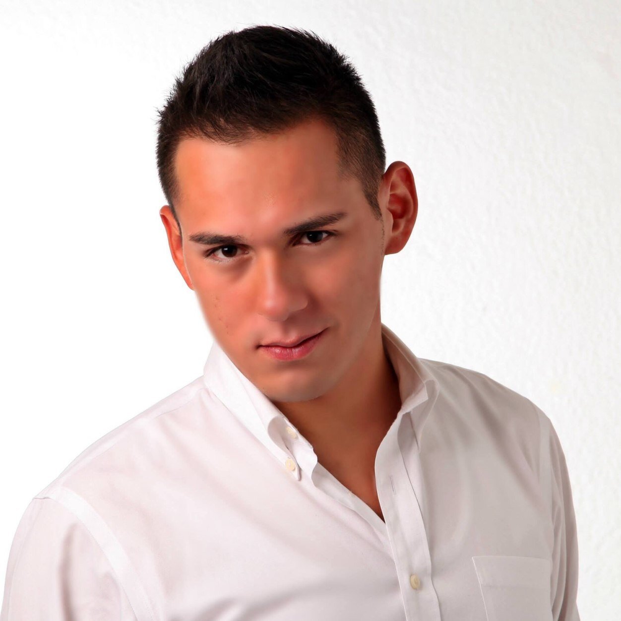 MarkoTovarD's profile picture. Yo soy un hombre soñador, apasionado, libre, fuerte, amoroso, responsable, honesto, aunténtico, divertido, sensible, poderoso... Yo soy un ser humano.