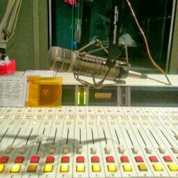 Trabajo en Radio Universidad -UPR-Rio Piedras como Coordinadora de Operaciones Técnicas.