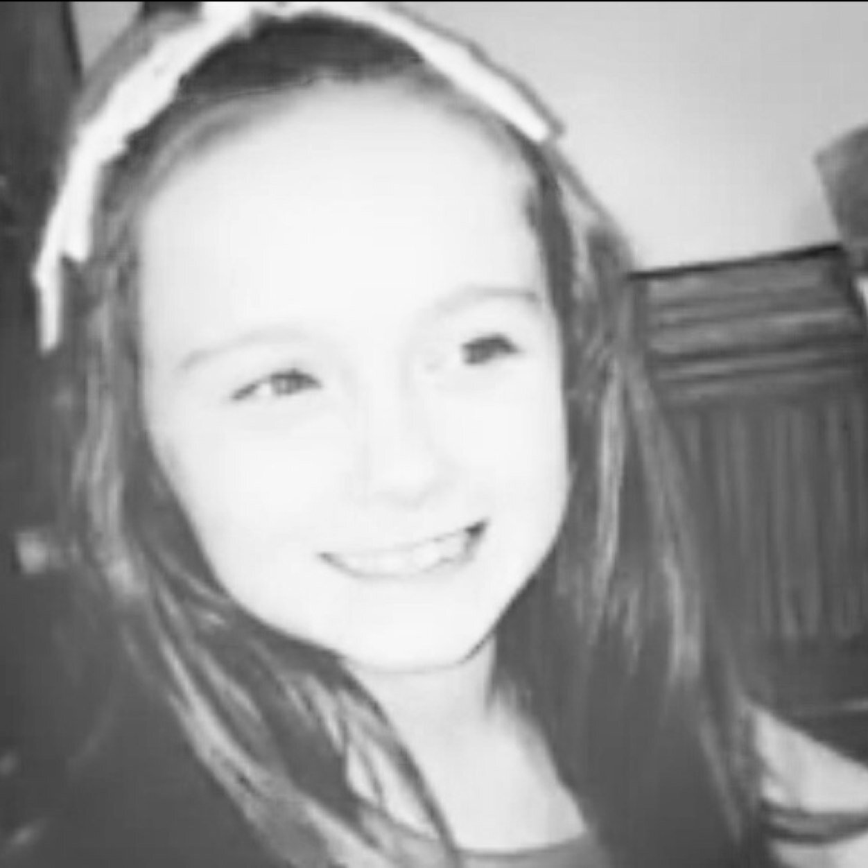 ιғ yoυ yoυr lυcĸy enoυgн тo вe dιғғerenт donт ever cнange ~Taylor swift. Follow my main: @HailleySwiftie | Swiftie forever ❤️| Tay is my idol ily❤️