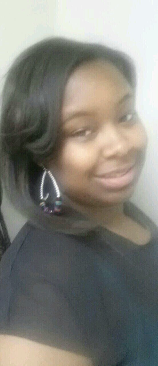 Just a REAL woman trying to make it in this FAKE world #teamMOM #teamGOD
#teamFAITH
#teamDETERMINED
#teamINDEPENDENT